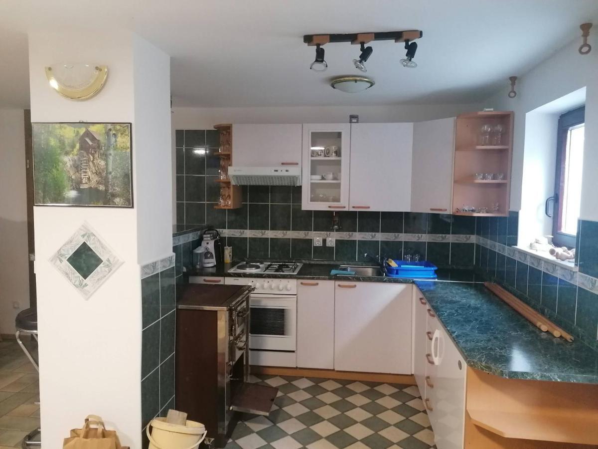 Apartma Gace Semic ภายนอก รูปภาพ